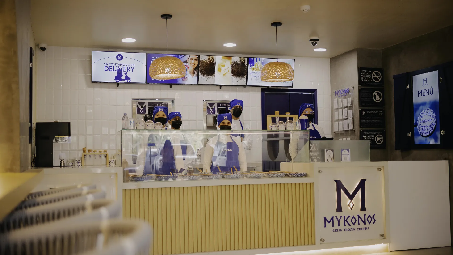 Sucursal Mykonos Greek Coro - Avenida Independencia, con Callejon Jurado, Coro 4101, Falcón